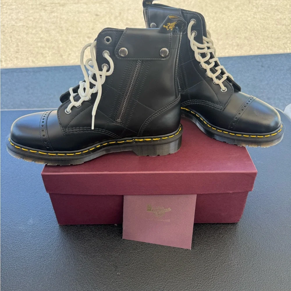 Dr. Martens 1460 NEEDLES MADE IN ENGLAND 9Mens - Picture 4 of 7